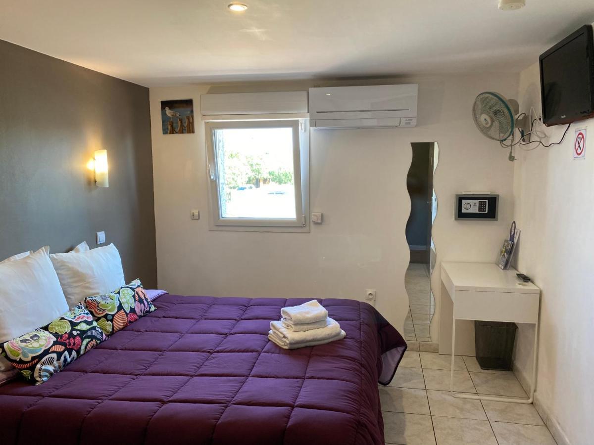 Logis Hotel La Chaumiere Marseillan  Ngoại thất bức ảnh