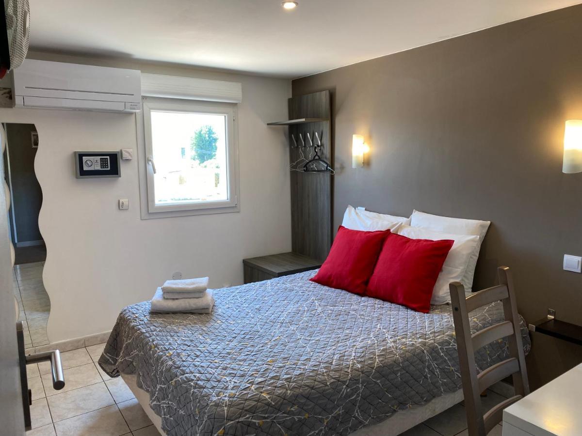 Logis Hotel La Chaumiere Marseillan  Ngoại thất bức ảnh