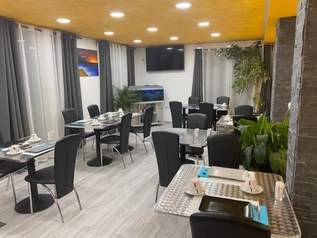 Logis Hotel La Chaumiere Marseillan  Ngoại thất bức ảnh