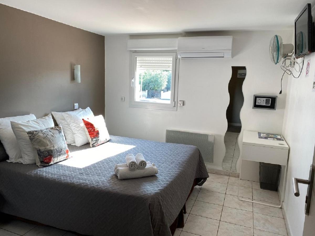 Logis Hotel La Chaumiere Marseillan  Ngoại thất bức ảnh